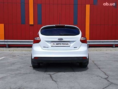 Ford Focus 2014 - фото 7