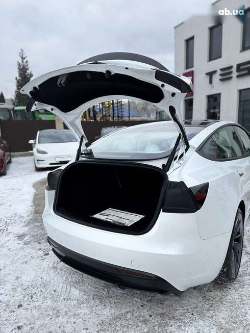 Tesla Model 3 2024 - фото 29