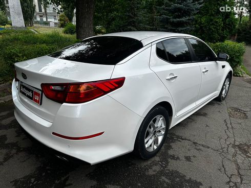Kia K5 2013 белый - фото 5