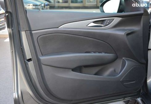 Buick Regal 2018 - фото 18