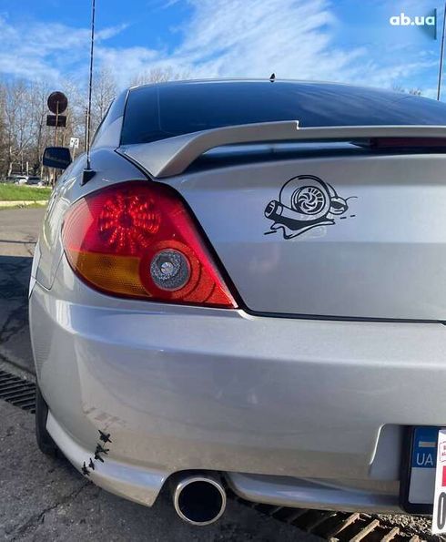 Hyundai Tiburon 2002 - фото 9