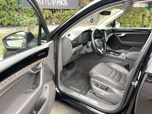 Volkswagen Touareg 2020 - фото 10