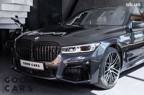 BMW 7 серия 2017 - фото 9