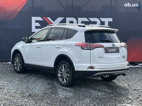 Toyota RAV4 2017 - фото 5