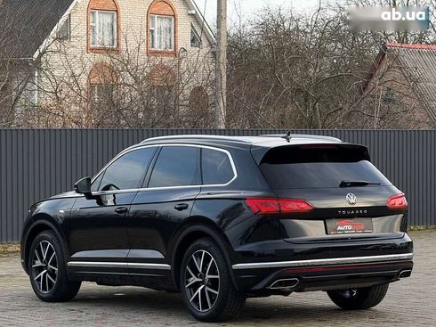 Volkswagen Touareg 2022 - фото 6