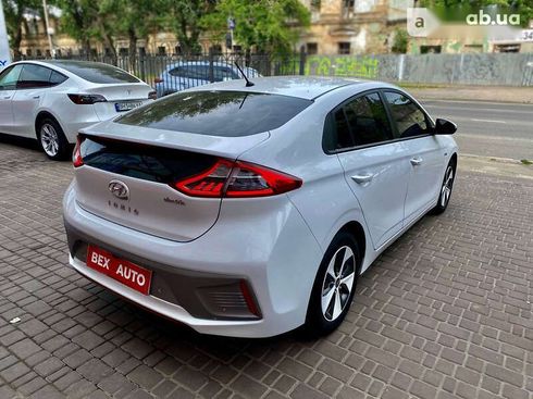 Hyundai Ioniq 2017 - фото 5