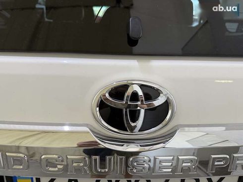 Toyota Land Cruiser Prado 2019 - фото 21