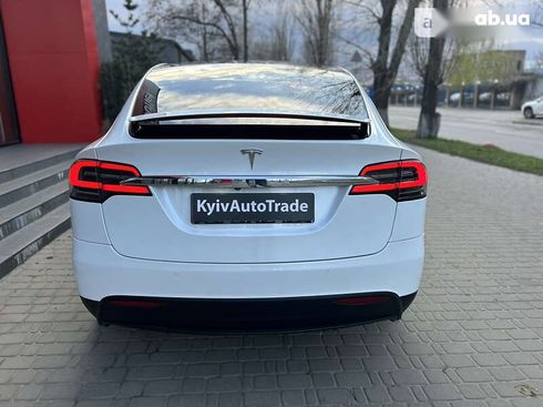 Tesla Model X 2017 - фото 14