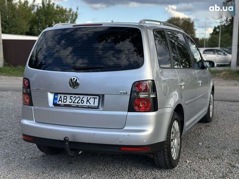 Volkswagen Touran 2008 - фото 12