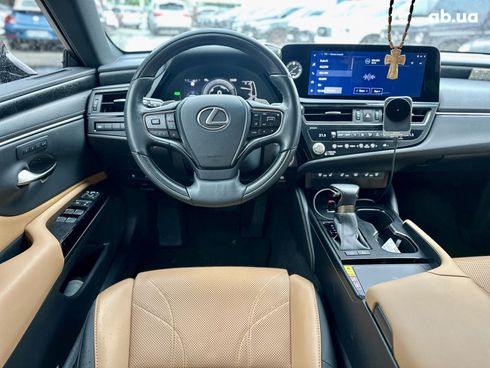 Lexus ES 2022 черный - фото 12
