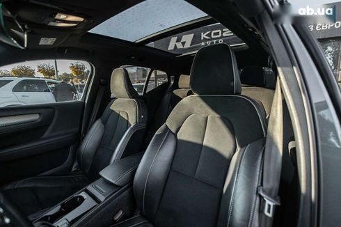 Volvo XC40 2021 - фото 12