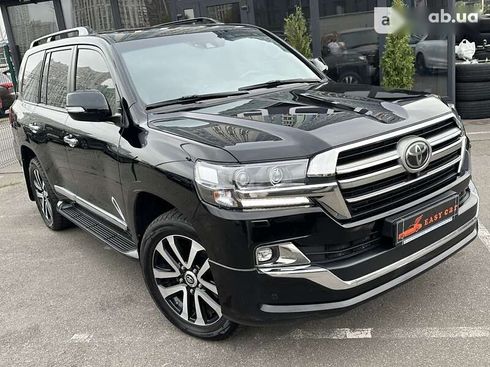 Toyota Land Cruiser 2019 - фото 13