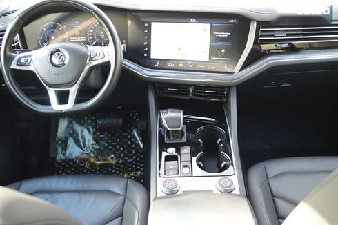 Volkswagen Touareg 2018 - фото 27