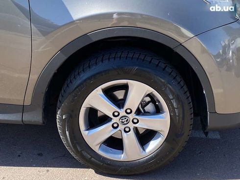 Toyota RAV4 2015 - фото 17