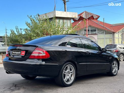 Mercedes-Benz CLK-Класс 2002 черный - фото 9