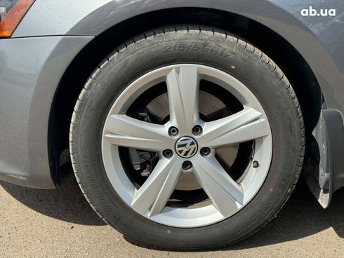 Volkswagen Passat 2015 серый - фото 9