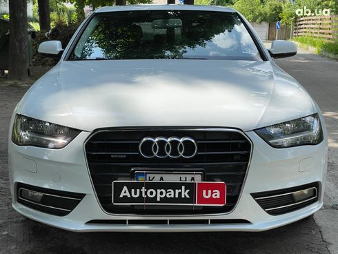 Audi A4 2014 белый - фото 3