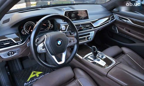 BMW 7 серия 2018 - фото 24