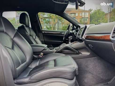 Porsche Cayenne 2013 - фото 27