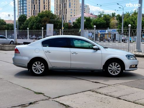 Volkswagen passat b7 2012 серый - фото 9