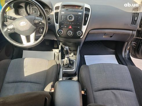 Kia Cee'd 2010 черный - фото 23