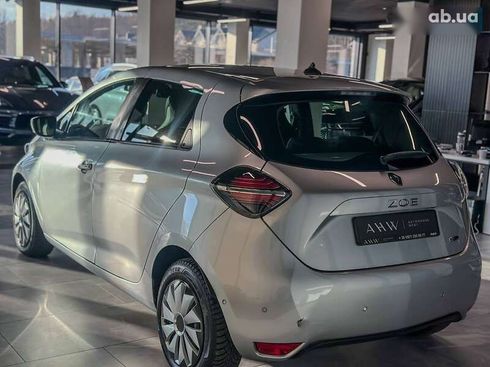 Renault Zoe 2020 - фото 11