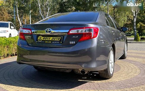 Toyota Camry 2013 - фото 7