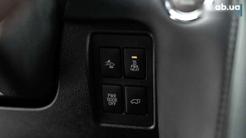 Lexus LX 2017 - фото 27