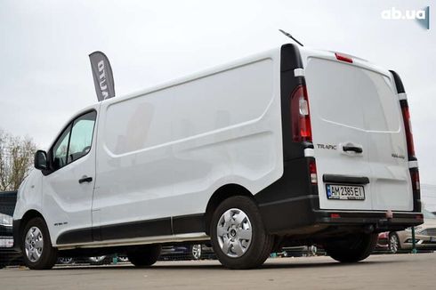 Renault Trafic 2016 - фото 14