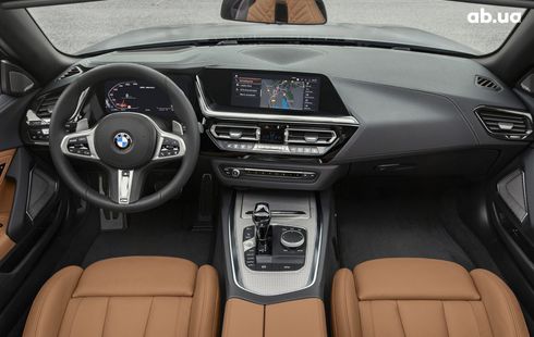 BMW Z4 2023 - фото 18