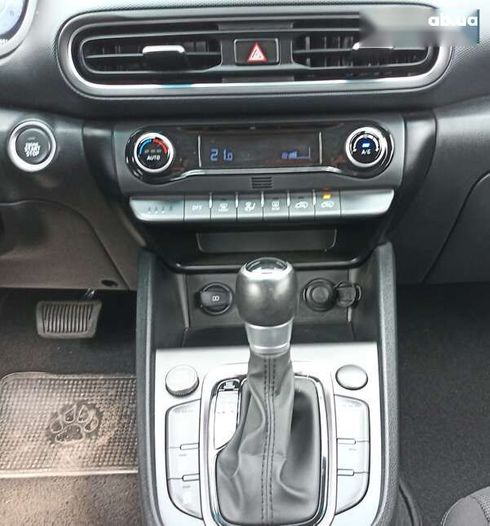 Hyundai Kona 2021 - фото 13
