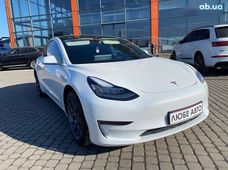 Продаж вживаних Tesla Model 3 2020 року у Львові - купити на Автобазарі