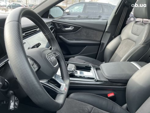 Audi Q8 2021 - фото 6