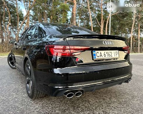 Audi S4 2018 - фото 19