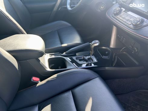 Toyota RAV4 2017 синий - фото 14
