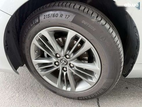 Toyota Camry 2016 - фото 8