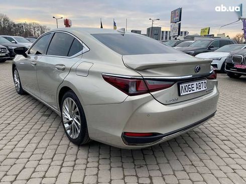 Lexus ES 2019 - фото 5