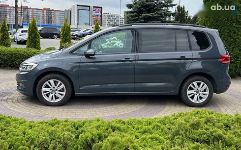 Volkswagen Touran 2020 - фото 4