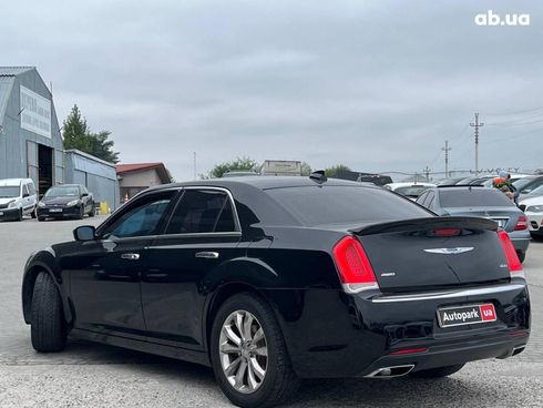Chrysler 300 2018 черный - фото 34