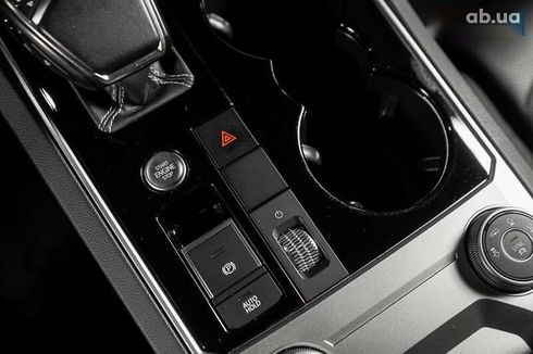 Volkswagen Touareg 2019 - фото 24