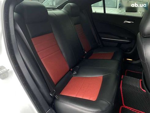 Dodge Charger 2019 - фото 26