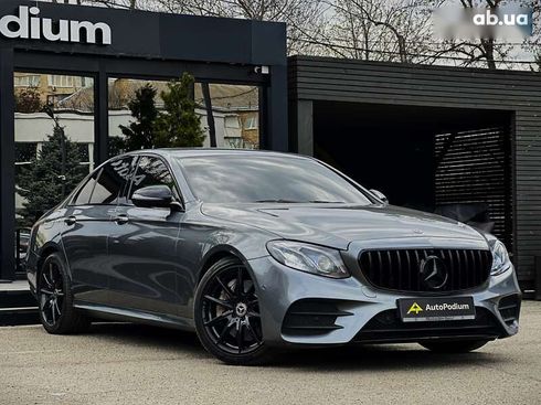 Mercedes-Benz E-Класс 2020 - фото 4