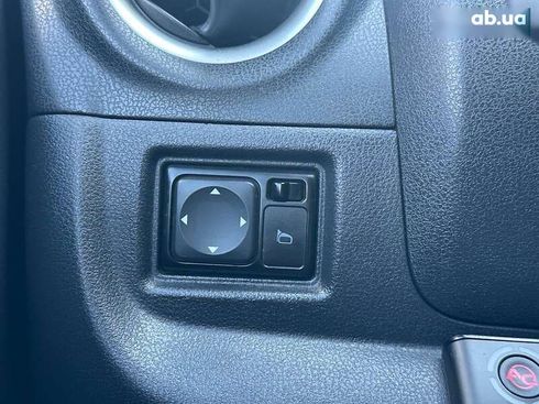 Nissan Versa 2015 - фото 18
