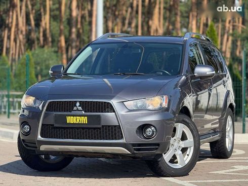Mitsubishi Outlander 2010 - фото 2