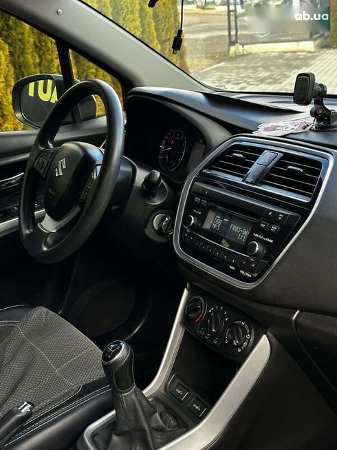 Suzuki SX4 2017 - фото 17