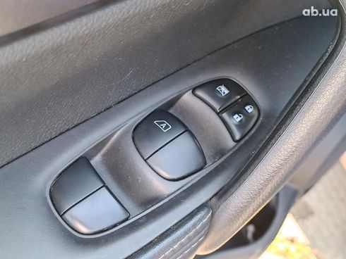 Nissan Rogue 2020 синий - фото 22