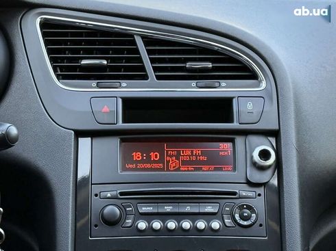 Peugeot 5008 2010 - фото 21