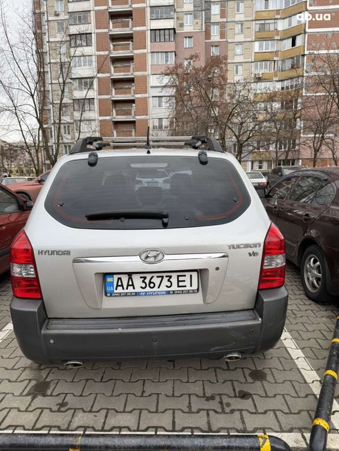 Hyundai Tucson 2007 серебристый - фото 14