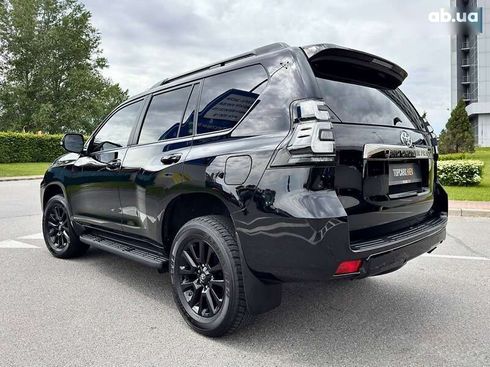 Toyota Land Cruiser Prado 2021 - фото 8