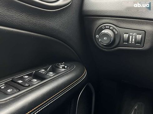 Jeep Compass 2019 - фото 25